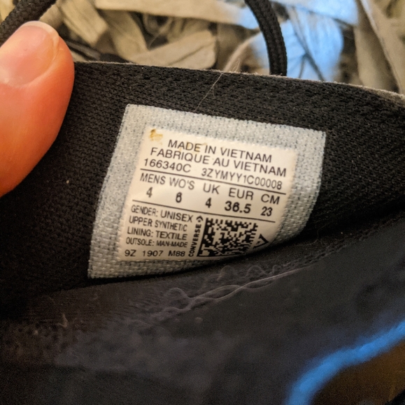 Converse - Picture 2 of 6